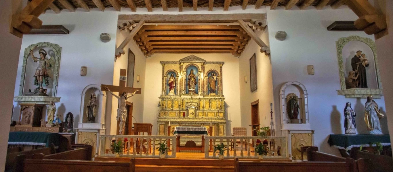 Ανοιχτοί οι χώροι λατρείας στις ΗΠΑ με απόφαση του Ανωτάτου Δικαστηρίου - Στην Ελλάδα ζητούν να κλείσουν οι εκκλησίες